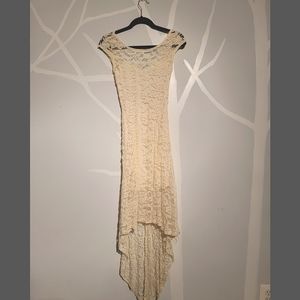 Cream lace dress with train
